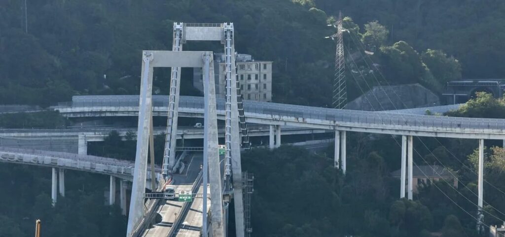 Bridge Collapses in Angola, After Heavy Rainfall 1 bridge