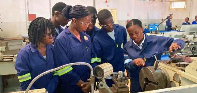 5 New Factories in Mozambique Create close to 23,000 New Jobs