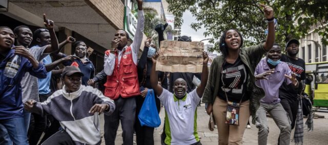 Kenya : Hundreds Protest on  Tax Hikes