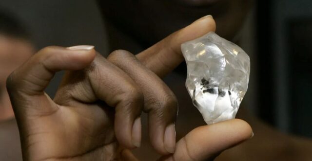 CAR Pleads to Lift Export Embargo on Its Diamonds