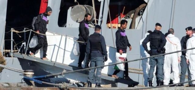 Italy Sends Dispatches Second Group of Migrants to Albania