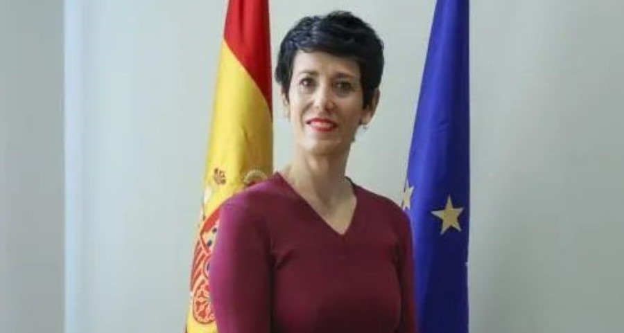 Spain to Grant Work Permits to Over 300,000 Migrants Spain to Grant Work Permits to Over 300,000 Migrants