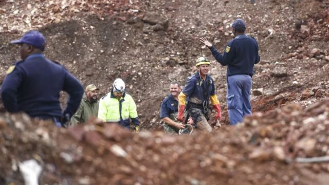 Ramaphosa Calls for Peaceful Resolution to Illegal Miners’ Issue