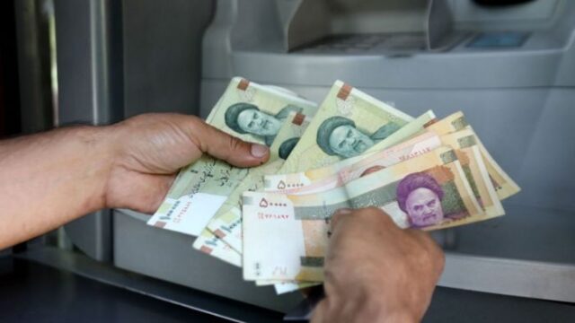 US Sanctions Pull Iran’s Rial to Rock Bottom