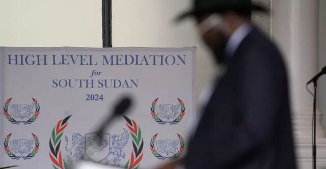 AU African Union mediators arrived in South Sudan's capital Juba for talks aimed at pulling the country back from the brink of a new civil war after First Vice President Riek Machar was placed under house arrest last week.