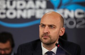 France said it was expelling 12 Algerian diplomatic officials, a day after Algeria announced the expulsion of the same number of French officials, in escalating tensions between the two countries.