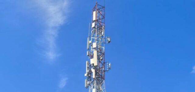 Meta Antena Meta-Active Antenna Unit (Meta-AAU)