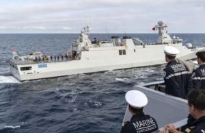The Royal Moroccan Navy is currently participating in a multinational naval drill off the coast of France, joining forces with French and Portuguese navies as part of the Clemenceau 25 mission. This joint operation highlights the increasing maritime coordination between the three nations, particularly in the areas of security and crisis management within the Mediterranean region.