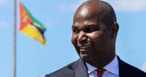 On Friday, Mozambican President Daniel Francisco Chapo officially opened the 65th Zimbabwe International Trade Fair (ZITF) in Bulawayo, emphasizing the enduring political, economic, and cultural bonds between Mozambique and Zimbabwe. Chapo described the two nations as “sister countries” with a shared history and future, stating, “Mozambique is Zimbabwe, and Zimbabwe is Mozambique.”
