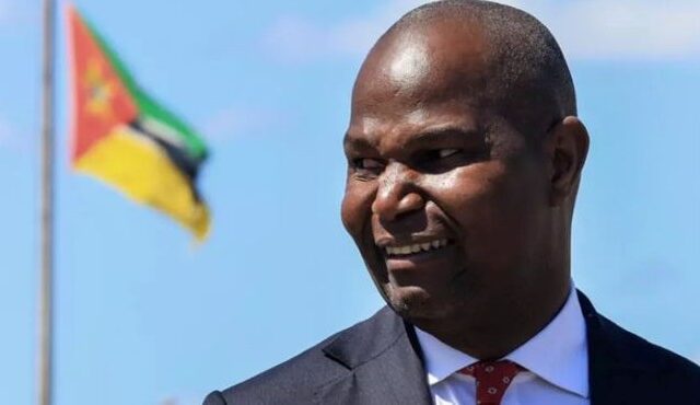 On Friday, Mozambican President Daniel Francisco Chapo officially opened the 65th Zimbabwe International Trade Fair (ZITF) in Bulawayo, emphasizing the enduring political, economic, and cultural bonds between Mozambique and Zimbabwe. Chapo described the two nations as “sister countries” with a shared history and future, stating, “Mozambique is Zimbabwe, and Zimbabwe is Mozambique.”