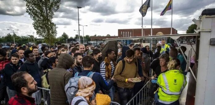 Netherlands and Uganda Agree to Park Rejected Asylum Seekers Amidst Next Month’s Election