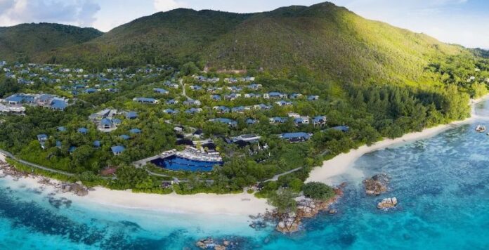Raffles Seychelles Gets Green Globe Certification