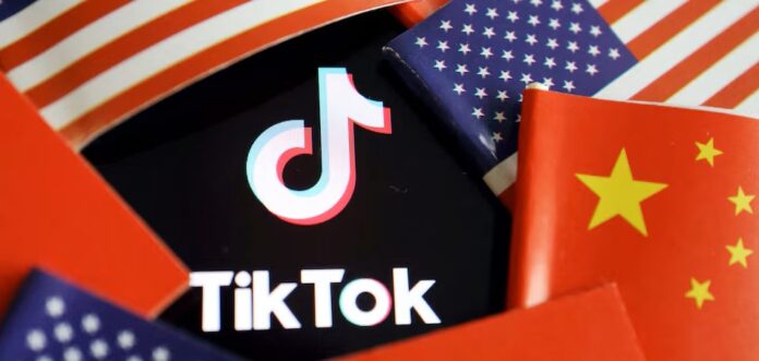 Trump Issues Executive Order Supporting US Ownership of Tik Tok