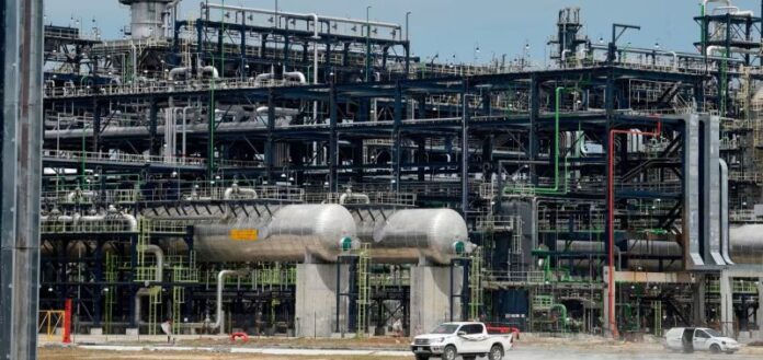 Aliko Dangote Plans to Enhance Refinery Capacity