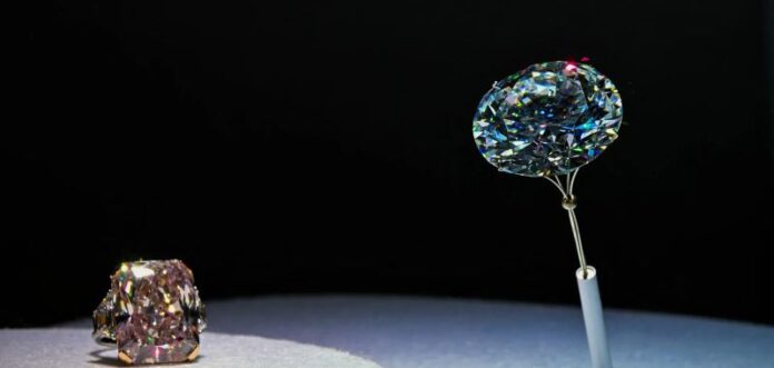 Lab-Grown Diamond Boom Fades as Oversupply Crashes Prices and Consumers Return to Natural Stones