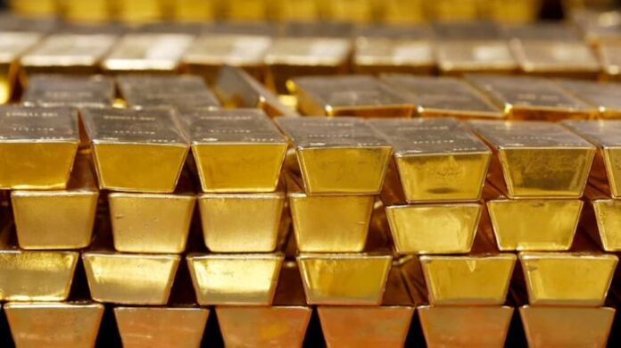 Gold Holds Above USD 4,060 as Markets Brace for Pivotal U.S. Economic Data